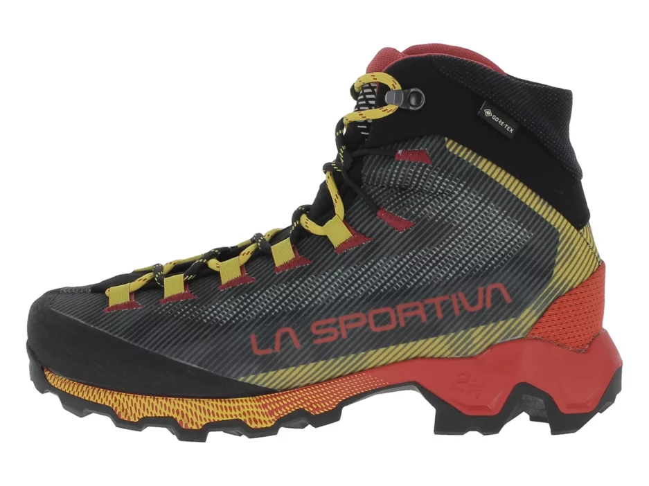 La-Sportiva-Aequilibrium-Hike-GTX-Wanderschuhe-carbon-yellow-0001.webp