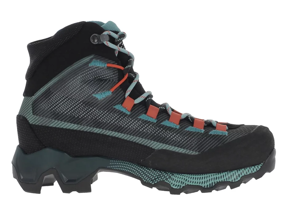 La-Sportiva-Aequilibrium-Hike-Woman-GTX-carbon-everglade-0004.webp