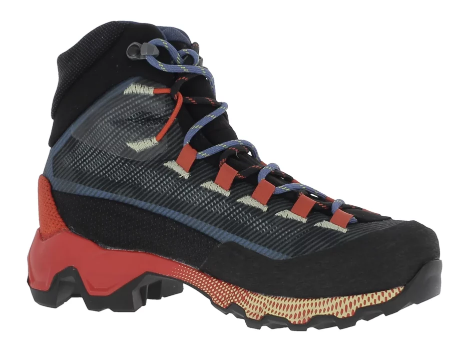 La-Sportiva-Aequilibrium-Hike-Woman-GTX-Wanderschuhe-carbon-cherry-tomato-0003.webp